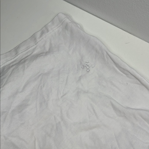 Lululemon White 'Hawaii' Long Sleeve Shirt size large - Picture 7 of 10